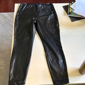 Banana Republic Black Faux Leather Pants petite size small, like new